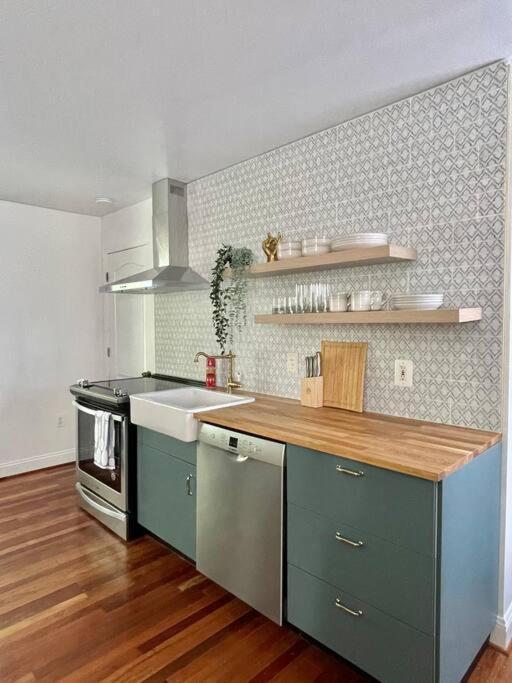Brand New, Cozy, Modern, One-Bedroom Apartment Falls Church Ngoại thất bức ảnh